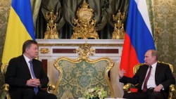 Москва кредитует Киев Москва кредитует Киев